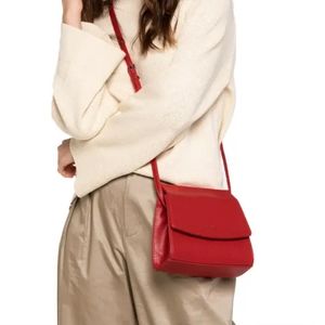 #NWT-MATT & NAT SMALL CROSS BODY BAG -RED